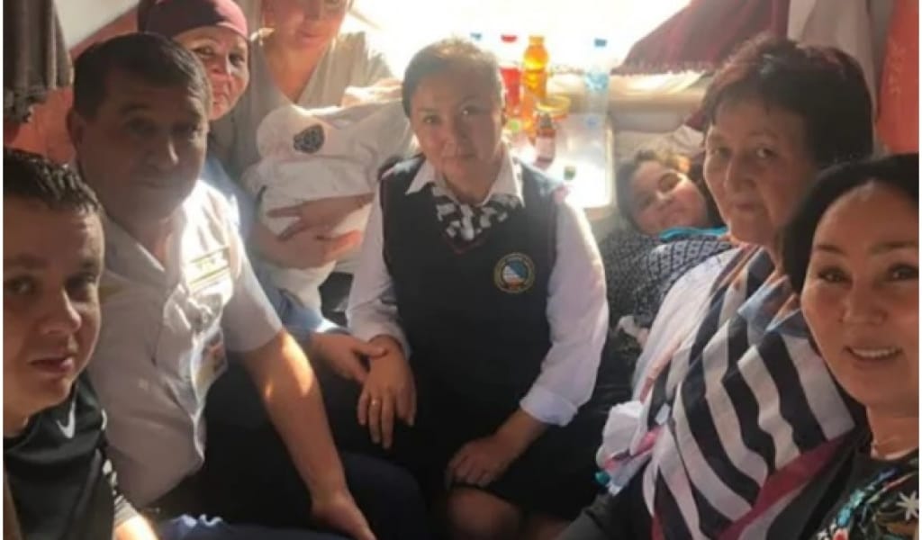 "КӨРЕР ЖАРЫҒЫ БАР ЕКЕН": ПОЙЫЗДА ТУҒАН ПЕРІШТЕ