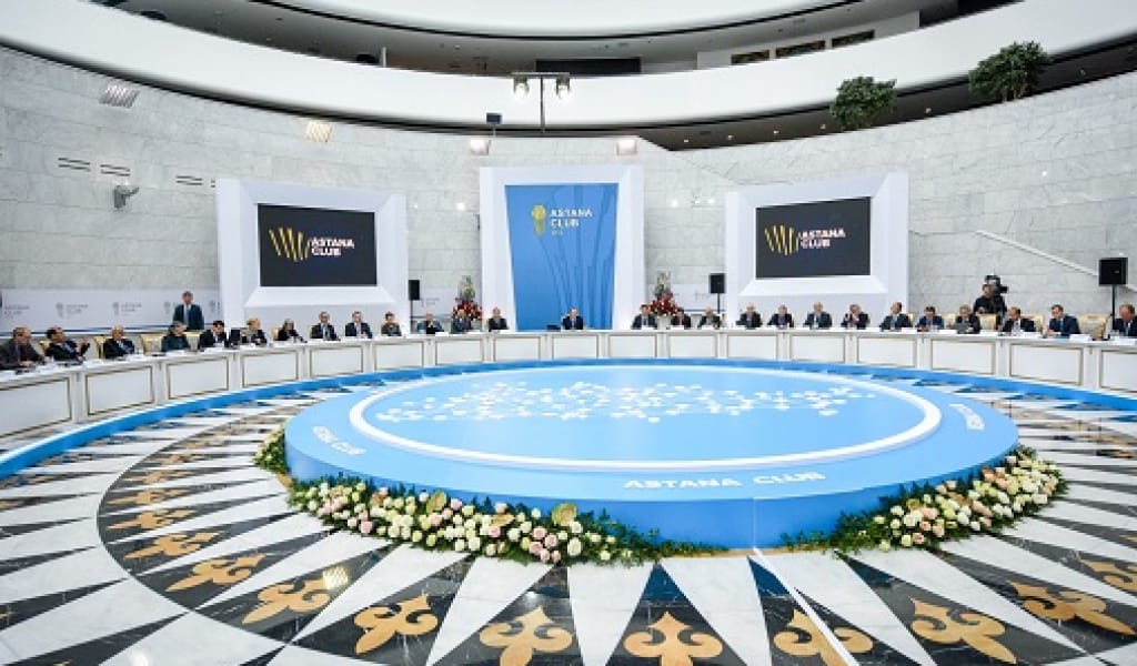 "10 БАСТЫ ҚАТЕР": АСТАНА КЛУБЫНЫҢ ОТЫРЫСЫНА ЕЛБАСЫ ҚАТЫСАДЫ