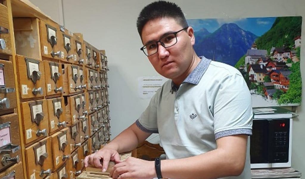 "БОСАҢСУҒА УАҚЫТ ЖОҚ": ЕЛДОС ТОҚТАРБАЙ - ҚАЗАҚ РУХАНИЯТЫНЫҢ ОЛЖАСЫ