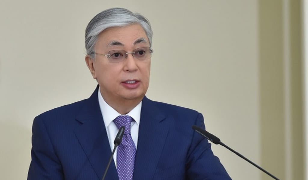 "ЕСЕПТІҢ ҚАЖЕТІ ЖОҚ": ПРЕЗИДЕНТ КӨЗБОЯУШЫЛЫҚҚА ТОСҚАУЫЛ ҚОЙДЫ