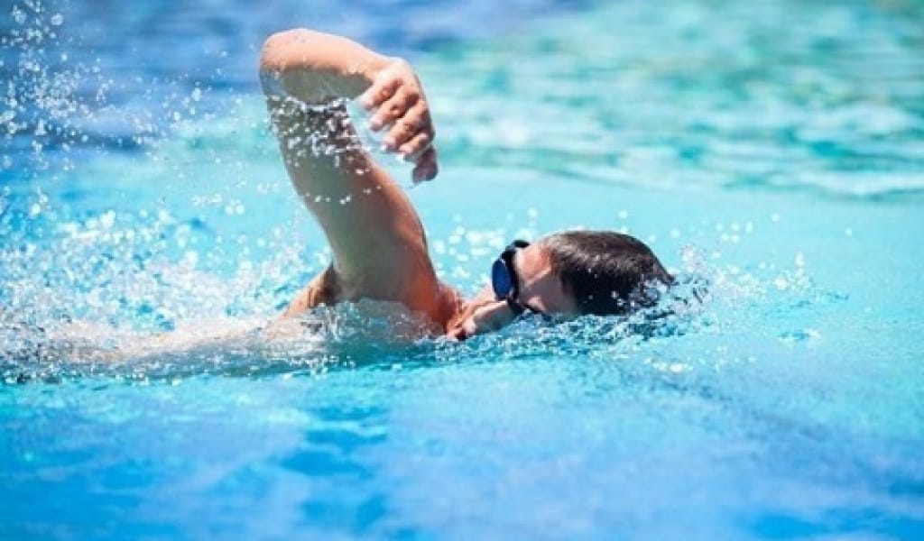 ТАЛДЫҚОРҒАН: МЕМЛЕКЕТТІК ҚЫЗМЕТКЕРЛЕР СУДА ЖҮЗУДЕН ЖАРЫСТЫ