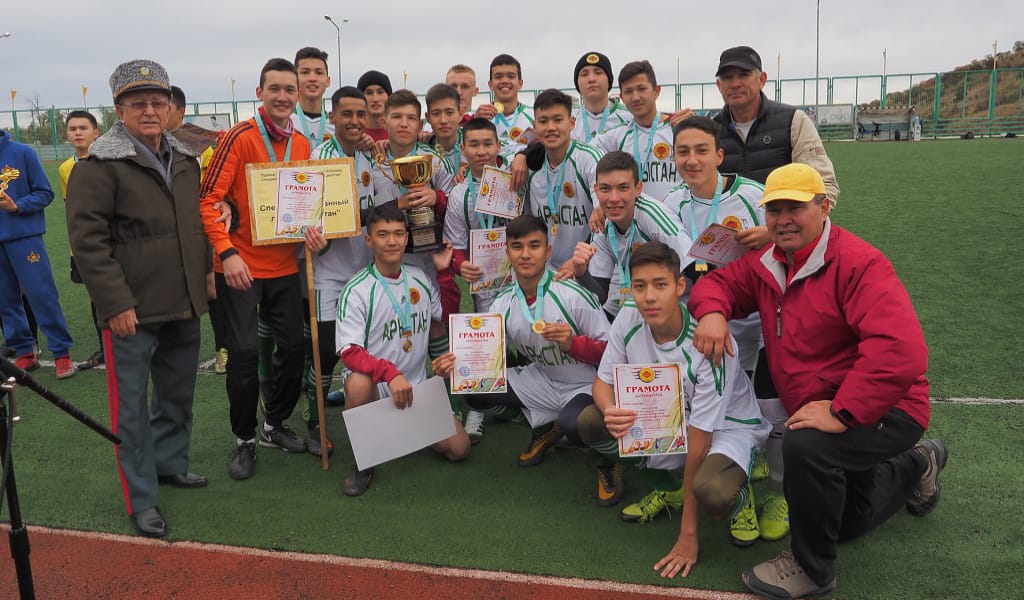 ТАЛҒАР АУДАНЫ: БОЛАШАҚ ӘСКЕРИЛЕР ФУТБОЛ ОЙНАДЫ