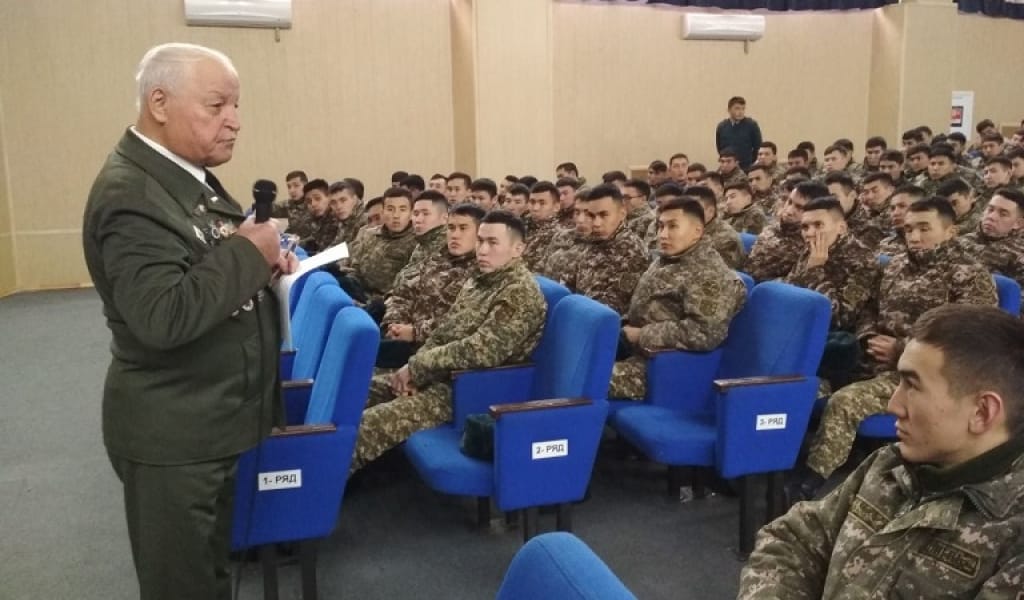 "ҚАТАЛ ӨМІР МЕКТЕБІ": 34 ЖЫЛ ӘСКЕРИ ҚЫЗМЕТ АТҚАРҒАН АРДАГЕРДІҢ ӘҢГІМЕСІ
