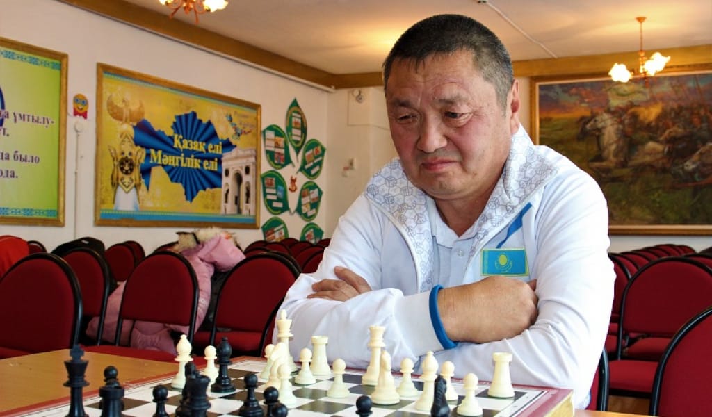 "ҚИЫНДЫҚТЫ ЖЕҢДІМ": ШАХМАТШЫНЫҢ ЕНДІГІ АРМАНЫ - ШӘКІРТ ТӘРБИЕЛЕУ