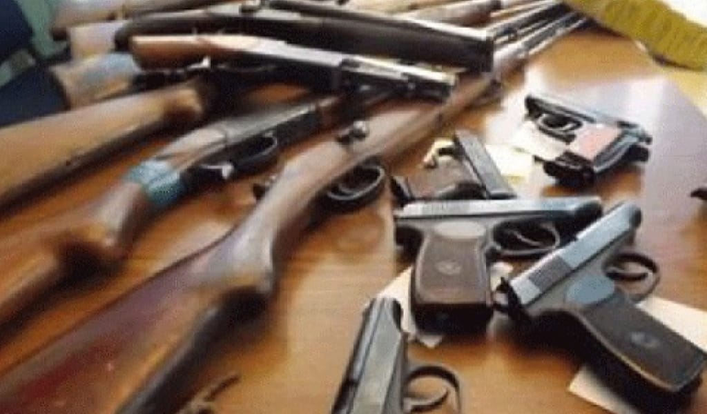 "СЕГІЗ МИЛЛИОН ТЕҢГЕ": ҚАРУ ТАПСЫРҒАНДАРҒА СЫЙАҚЫ БЕРІЛДІ