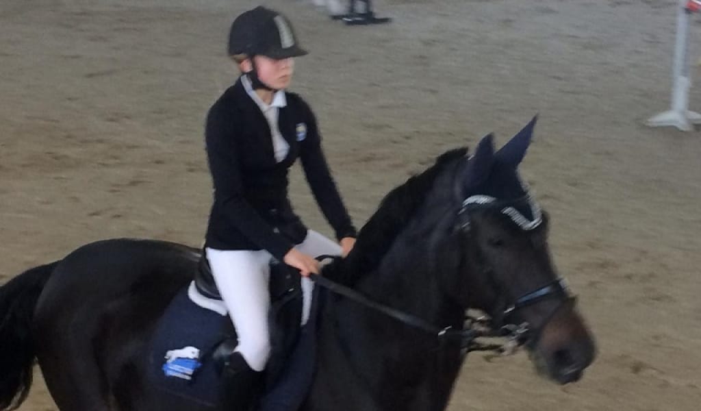 "МЕН ОҒАН ЕРКЕЛЕЙМІН": АТ МІНГЕН АРУ ҚОЛА ЖҮЛДЕГЕР АТАНДЫ