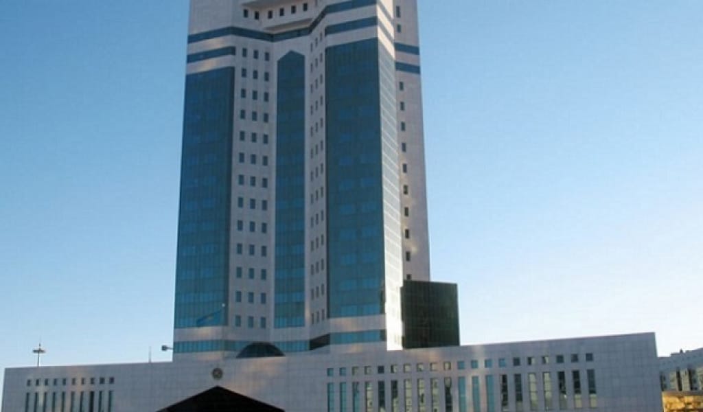 АЛДАҒЫ ТӨРТ ЖЫЛДА АПАТТЫ ЖАҒДАЙДАҒЫ МЕКТЕПТЕР ЖОЙЫЛАДЫ