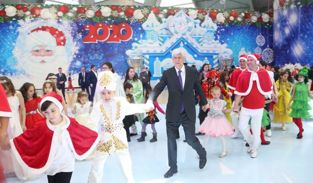 "ҒАЖАП МЕРЕКЕ": ОБЛЫС ӘКІМІ БАЛАЛАРДЫ ЖАҢА ЖЫЛМЕН ҚҰТТЫҚТАДЫ