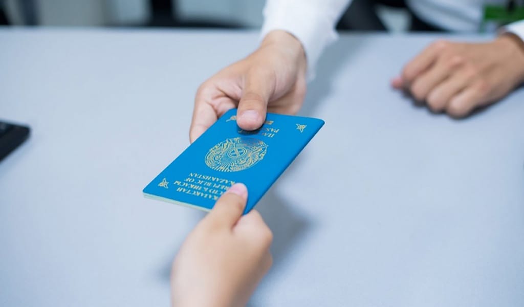 "ОЙ, ОНЫҢ ЖҰМЫСЫ КӨП": АТАТЕКТІ ЖАЗУДА НЕГЕ БІРІЗДІЛІК ЖОҚ?