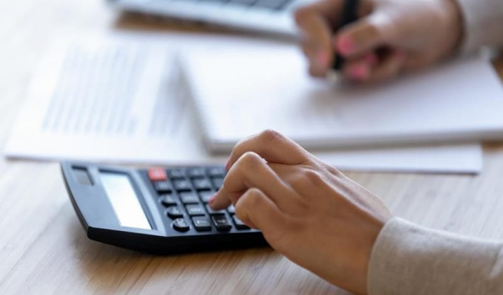 131 МИЛЛИОН ТЕҢГЕ: ӘКІМНІҢ ТАПСЫРМАСЫМЕН ҚАРЫЗДАР КЕШІРІЛДІ