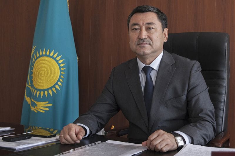 Әкім жүрегіндегі Елбасы