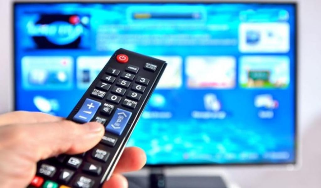 "ЭФИРДІ ӘНШІЛЕРМЕН ТОЛТЫРАМЫЗ": АРМАН СҚАБЫЛҰЛЫ ЖАҢАЖЫЛДЫҚ БАҒДАРЛАМАЛАРДЫ СЫНАДЫ