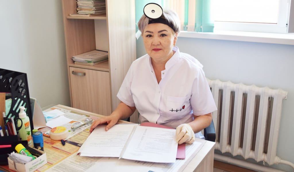 "ЕМДЕЛУШІ КӨП": ТАСЖОЛ БОЙЫНДА ДӘРІГЕРЛІК ОРТАЛЫҚ ЖҰМЫС ІСТЕЙДІ