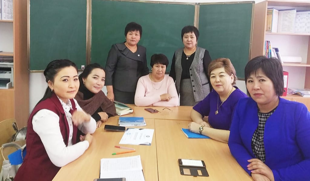 "СЕНІМІМ МОЛ": МЕКТЕП МҰҒАЛІМІ КУРСТАН АЛҒАН ТӘЖІРИБЕСІМЕН БӨЛІСТІ