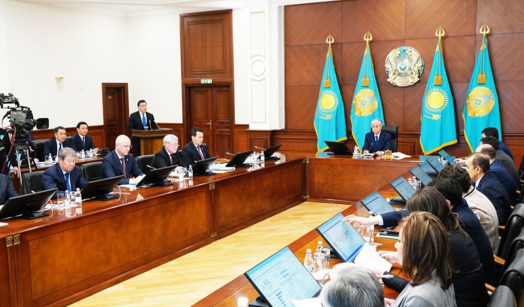"ОРЫНДАУЫМЫЗ КЕРЕК": Қ.ТОҚАЕВ ҮКІМЕТТІҢ КЕҢЕЙТІЛГЕН ОТЫРЫСЫНА ҚАТЫСТЫ