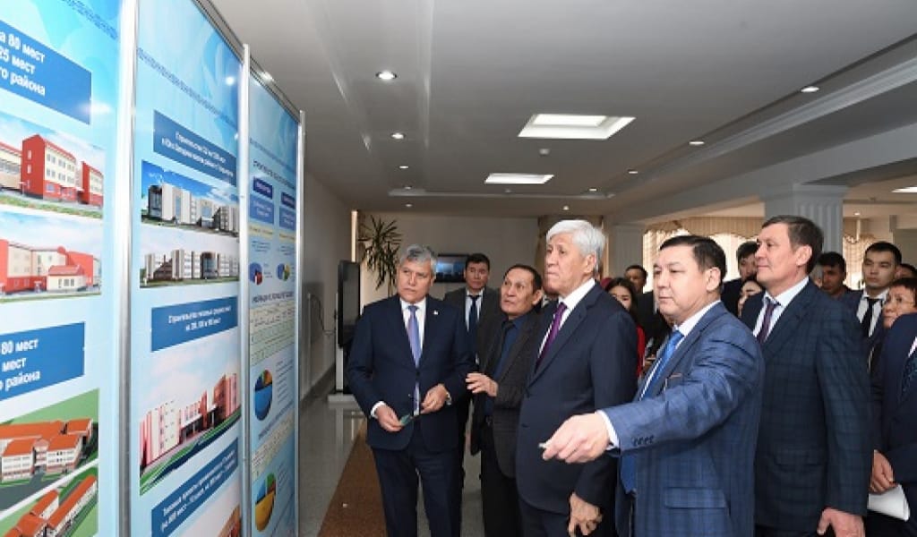 "КӨРЕМІЗ ДЕП ЖҮРЕСІҢ": АМАНДЫҚ БАТАЛОВ ШАҺАР БАСШЫСЫНА ШҮЙЛІКТІ