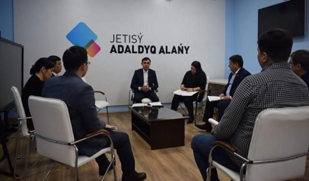 ТІКЕЛЕЙ ЭФИРДЕ ӘДІЛЕТ ОРГАНДАРЫНЫҢ ЖҰМЫСЫ БАЯНДАЛДЫ