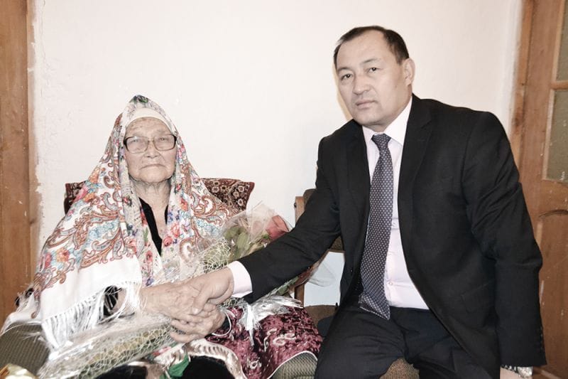 100 жасқа толды