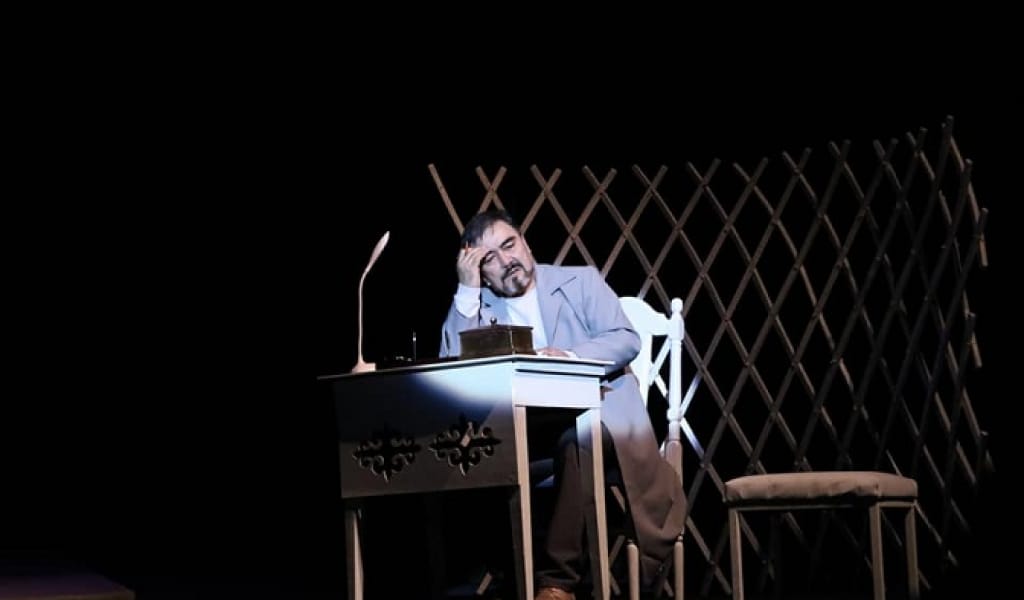 "ЖЕҢІП ТҰРЫП, ЖЕҢІЛДІ": ТАЛДЫҚОРҒАН ТЕАТРЫ "АБАЙ" ТРАГЕДИЯСЫН САХНАЛАДЫ