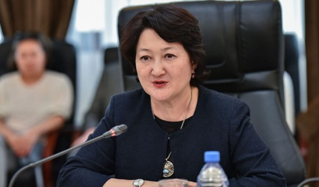 "ДҰРЫС ЕМЕС": МИНИСТР ЖАРНАМАШЫЛ ӘНШІЛЕР ТУРАЛЫ ПІКІР БІЛДІРДІ