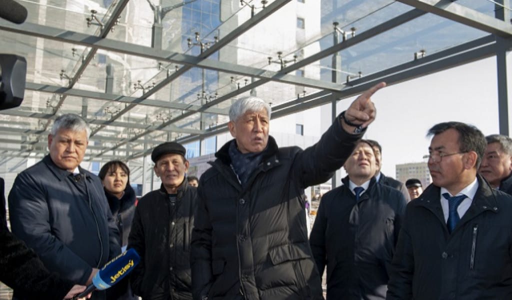 "МЫНАУ НЕ СҰМДЫҚ?" АМАНДЫҚ БАТАЛОВ ЖАТАҚХАНА ҚҰРЫЛЫСЫН СЫНАП ТАСТАДЫ