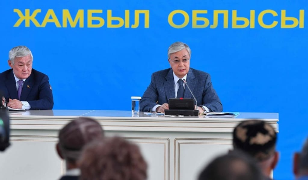 "ҚАЗАҚ ТІЛІН ҮЙРЕНУІ КЕРЕК": ПРЕЗИДЕНТ ДҮНГЕН ДИАСПОРАСЫМЕН КЕЗДЕСТІ