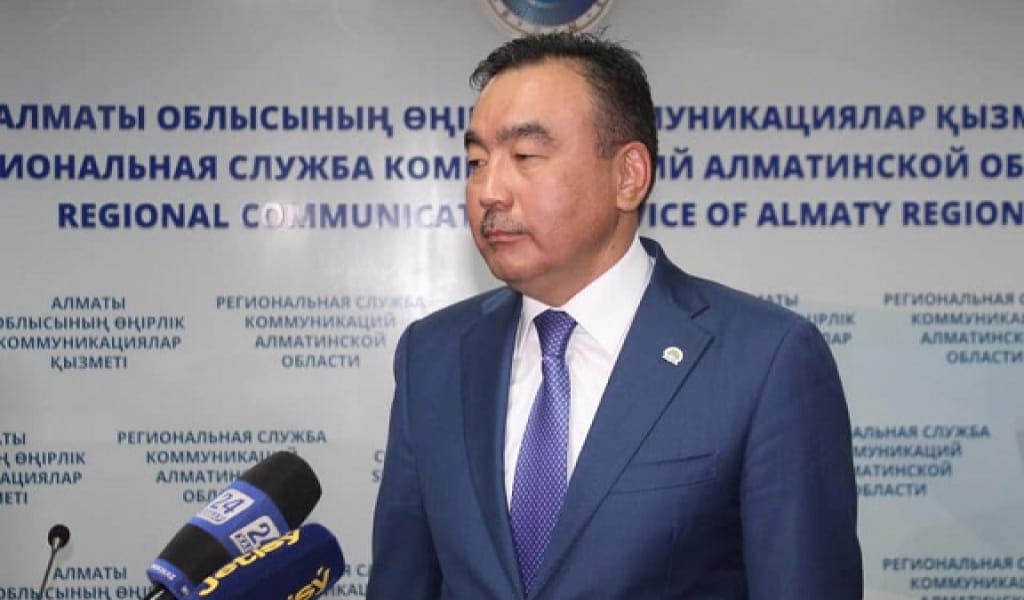 "АЙЛЫҒЫМДЫ БЕРЕМ": ӘКІМ ІШІМДІКПЕН КҮРЕСЕМ ДЕУШІЛЕРДІ ЫНТАЛАНДЫРДЫ