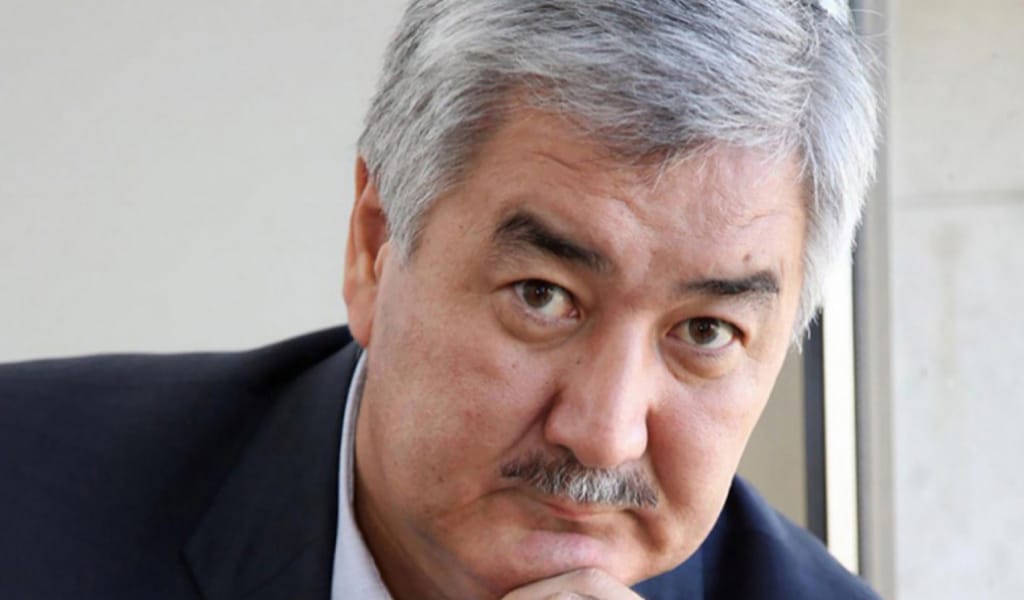 "МИТИНГТЕР МӘЖБҮРЛІК ПЕ, МҮМКІНДІК ПЕ?" ӘМІРЖАН ҚОСАН ПІКІР БІЛДІРДІ