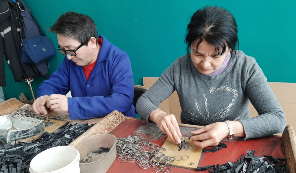 "ЖҰМЫСЫМ ӨЗІМЕ ҰНАЙДЫ": ТАЛҒАР АУДАНЫНДАҒЫ ЗАҒИПТАРДЫҢ ӨМІРІ