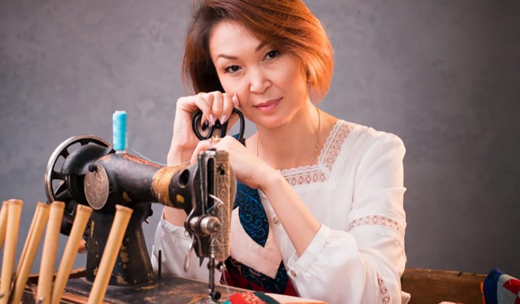 "ЖАНЫМДЫ САЛАМЫН": ІС ТІГУ ӘЙЕЛ АДАМДЫ САБЫРЛЫҚҚА ҮЙРЕТЕДІ