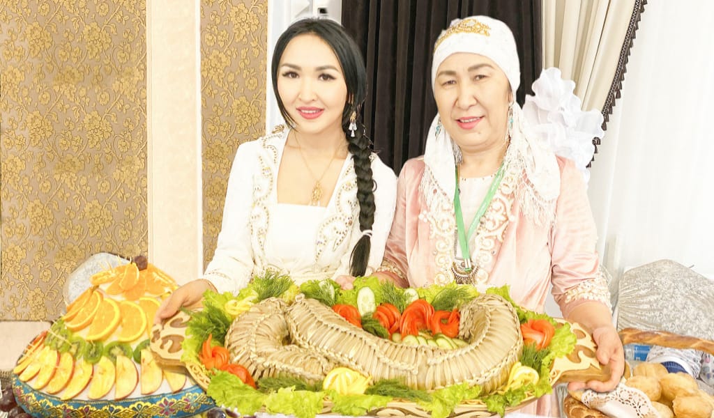 "ЖИІ ДАЙЫНДАЙМЫН": ӨРМЕТӨС - ҚАЗАҚТЫҢ ҰЛТТЫҚ ТАҒАМЫ