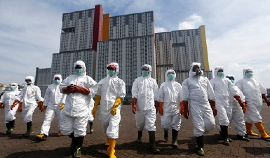 ӘЛЕМДЕ 20 МЫҢ АДАМ КОРОНАВИРУС ЖҰҚТЫРУҒА КЕЛІСТІ