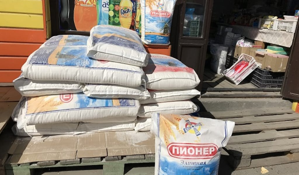 "ЕКІ-ҮШ ЕСЕГЕ ӨСІРГЕН": БАЗАРДАҒЫ БАҒА ЫРЫҚҚА КӨНБЕЙ ТҰР