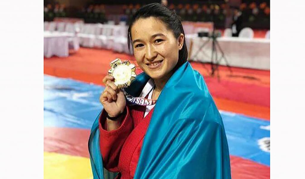 СПОРТТАҒЫ ҚЫЗЫҚТАР: ҚАЗАҚ КҮРЕСІНДЕГІ ТҰҢҒЫШ ТӨРЕШІ ҚЫЗ