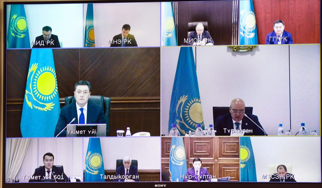 "ХАТ АРҚЫЛЫ ДА САБАҚ ОҚУЫМЫЗ МҮМКІН": МИНИСТРДІҢ ҰСЫНЫСЫ