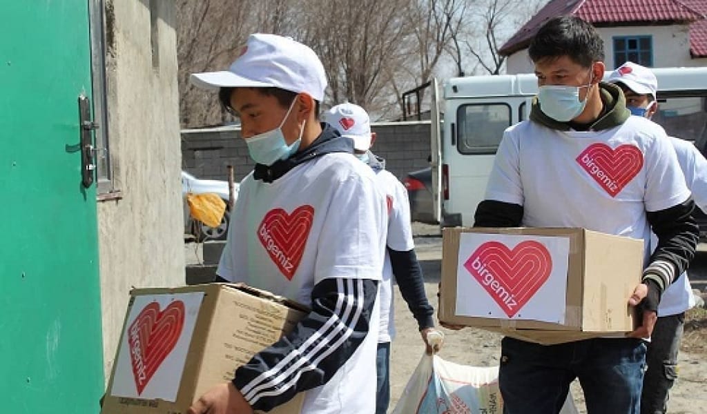 АКЦИЯ: ҚАЙЫРЫМДЫЛЫҚ ҚОРАБЫНЫҢ ІШІНДЕ ҚОЙДЫҢ БАСЫ ДА БАР
