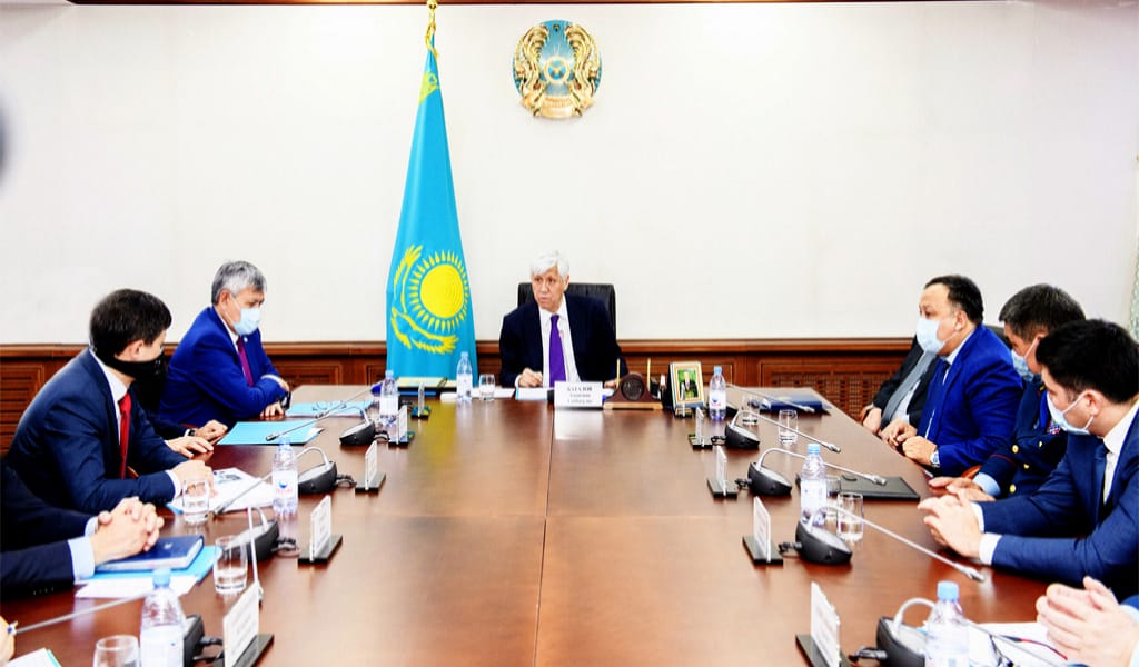 ЛАЗЗАТ ТҰРЛАШОВҚА "АЛМАТЫ ОБЛЫСЫНЫҢ ҚҰРМЕТТІ АЗАМАТЫ" АТАҒЫ БЕРІЛДІ