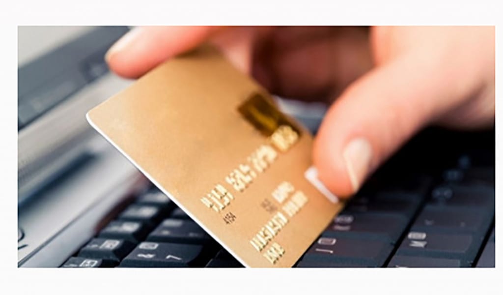 "БАНККЕ БАРМАЙСЫЗ": КАРТ-ШОТТЫ ҮЙДЕН ОНЛАЙН АШУДЫ БІЛЕСІЗ БЕ?