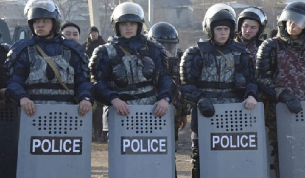 ҚОРДАЙДАҒЫ ҚАҚТЫҒЫС: ҚАРИЯҒА ҚОЛ КӨТЕРГЕНДЕРГЕ СОТ ҮКІМІ ОҚЫЛДЫ