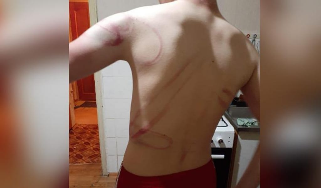 "БЕЛДІКПЕН САБАҒАН": ОҚУШЫЛАРДЫ ДАЛА ЗАҢЫМЕН ҰРЫП-СОҚҚАН КІМДЕР?