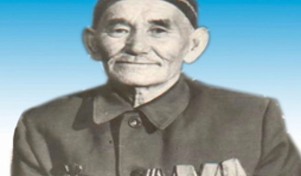 "ЖАРТЫ ЕУРОПАНЫ ЖАЯУ АРАЛАДЫ": ҮШ ЕРЕН ЕРЛІК ЖАСАҒАН МИНОМЕТШІ ҚАЗАҚ