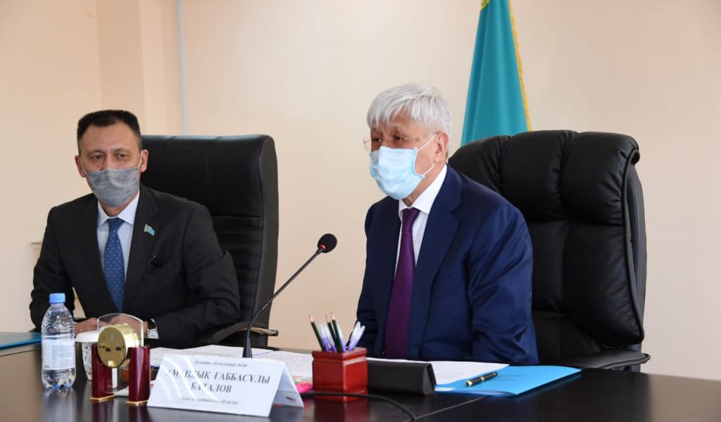 АМАНДЫҚ БАТАЛОВ ҚАПШАҒАЙ ҚАЛАСЫНЫҢ ЖАҢА ӘКІМІН ТАНЫСТЫРДЫ