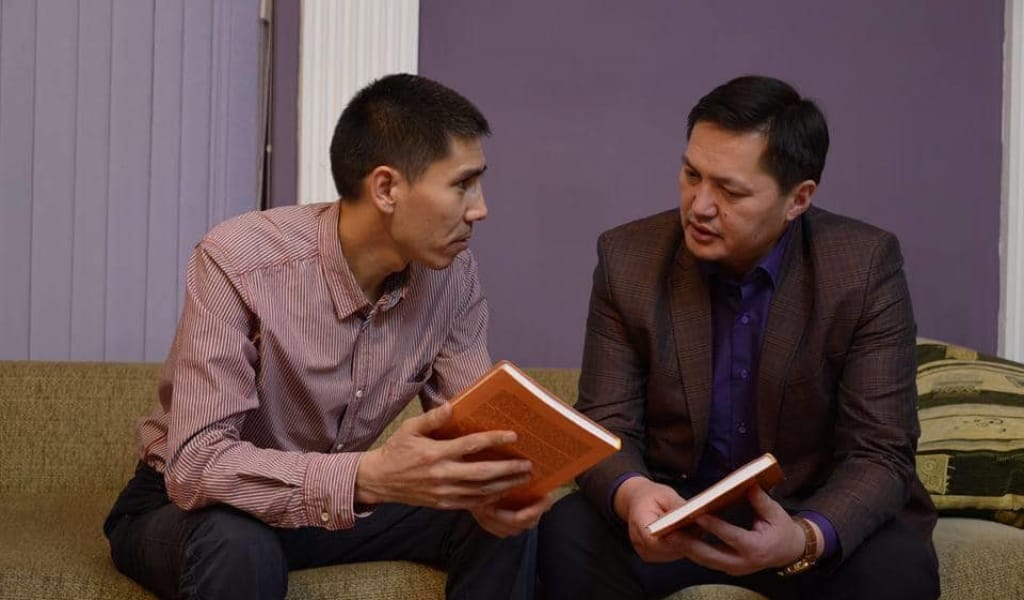 "УАҚЫТТЫҢ ІШІНДЕГІ УАҚЫТ": БЕЙСЕН ҚҰРАНБЕК 490 ЖЫЛ ӨМІР СҮРГЕН АДАМ СИЯҚТЫ