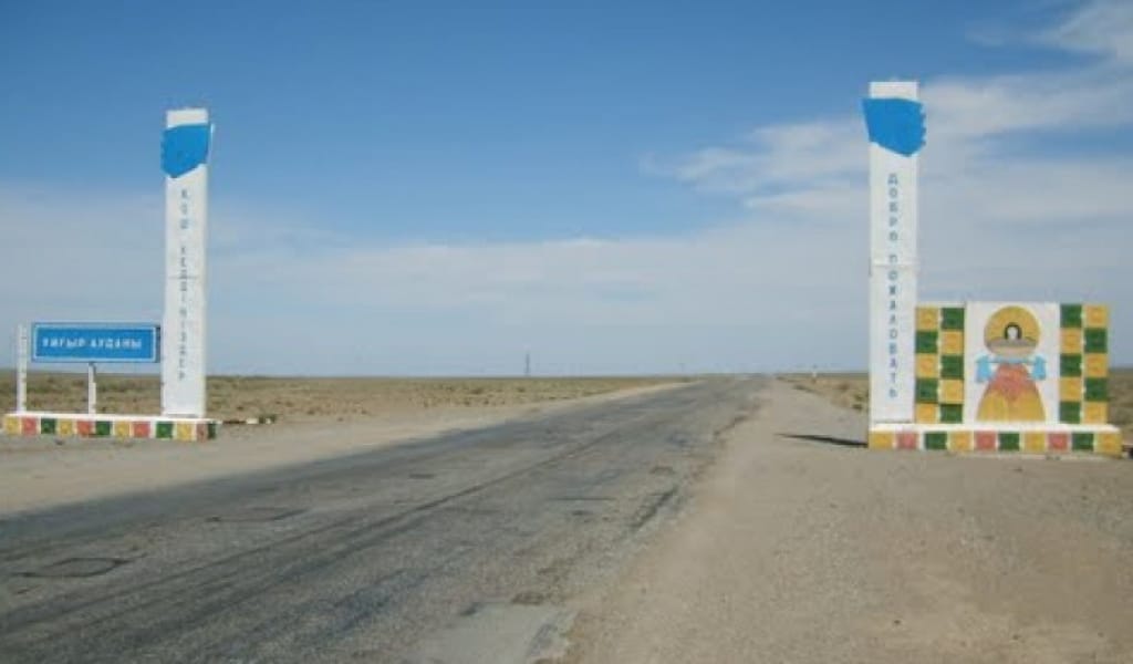 ҚАНАТ ӘБІЛҚАЙЫР: "ҰЙҒЫР ТІЛІН БІЛУДІ МІНДЕТТЕГЕН ҰСТАЗ ЖАУАПҚА ТАРТЫЛУЫ КЕРЕК"