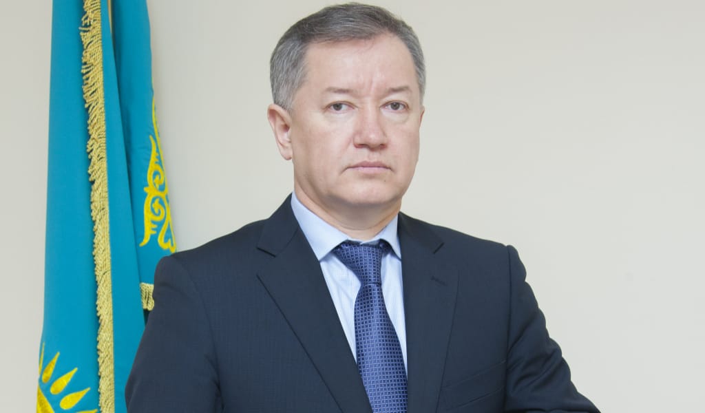 "ДӘРІГЕРЛЕР ҮЙ КӨРМЕЙ ҚЫЗМЕТ ЕТУДЕ": БАУЫРЖАН ЫСҚАҚПЕН СҰХБАТ