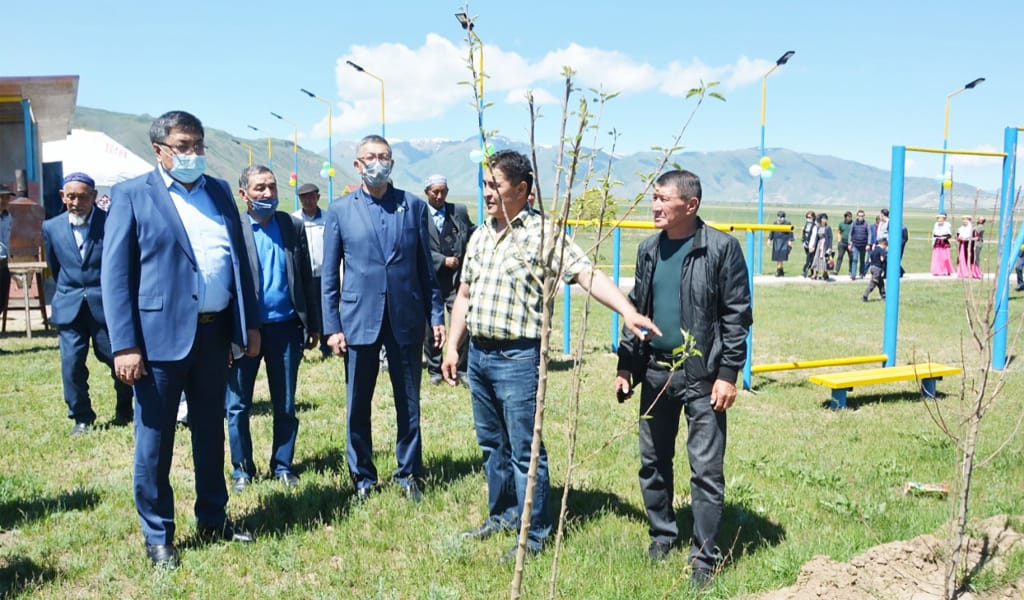 ҚАҚПАҚ АУЫЛЫНДА КҮН СӘУЛЕСІНЕН ҚУАТ АЛАТЫН ДЕМАЛЫС ОРНЫ АШЫЛДЫ