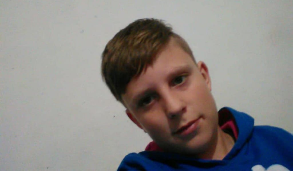 "АСЫЛЫП ҚАЛҒАН": ТЕКЕЛІ ҚАЛАСЫНДА ОН ЖАСАР БАЛА ӨЗ-ӨЗІНЕ ҚОЛ ЖҰМСАДЫ