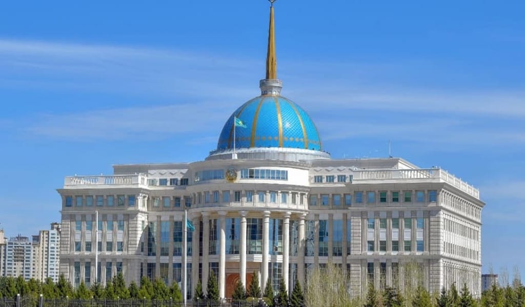 "ХАЛЫҚПЕН БАЙЛАНЫС ОРНАТУДЫ ҚОЙДЫ": ПРЕЗИДЕНТ БІРНЕШЕ ӘКІМГЕ СӨГІС ЖАРИЯЛАДЫ