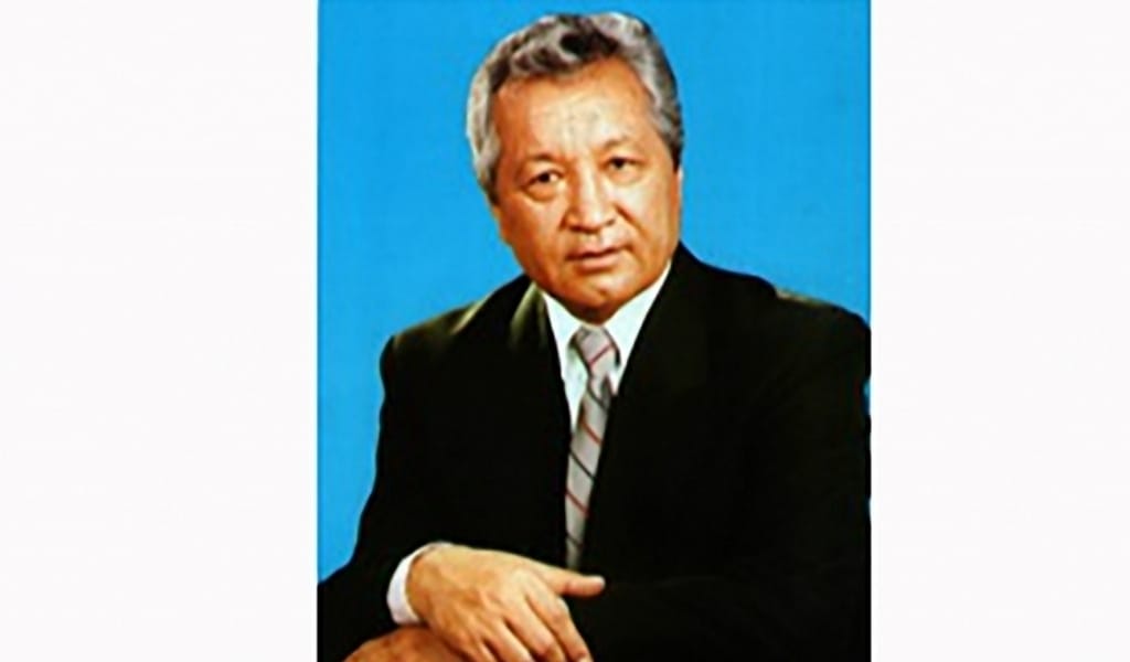 ЕҢ АЛҒАШҚЫ ДОКТОР, ПРОФЕССОР: КЕҢЕСБАЙ ҮШБАЕВ 80 ЖАСТА