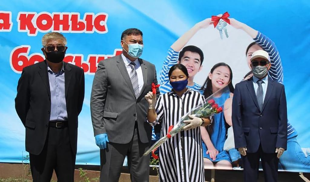 "ҮЙІ БАРДЫҢ, КҮЙІ БАР": ПӘТЕР КІЛТІ ТАБЫСТАЛДЫ